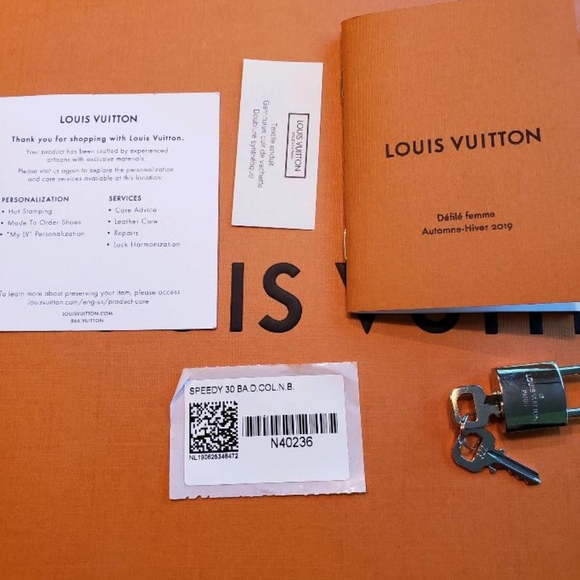 NWT Rare Louis Vuitton Red Black White Nicholas Ghesquiere Speedy 30 Bandoullere - Picture 9 of 12